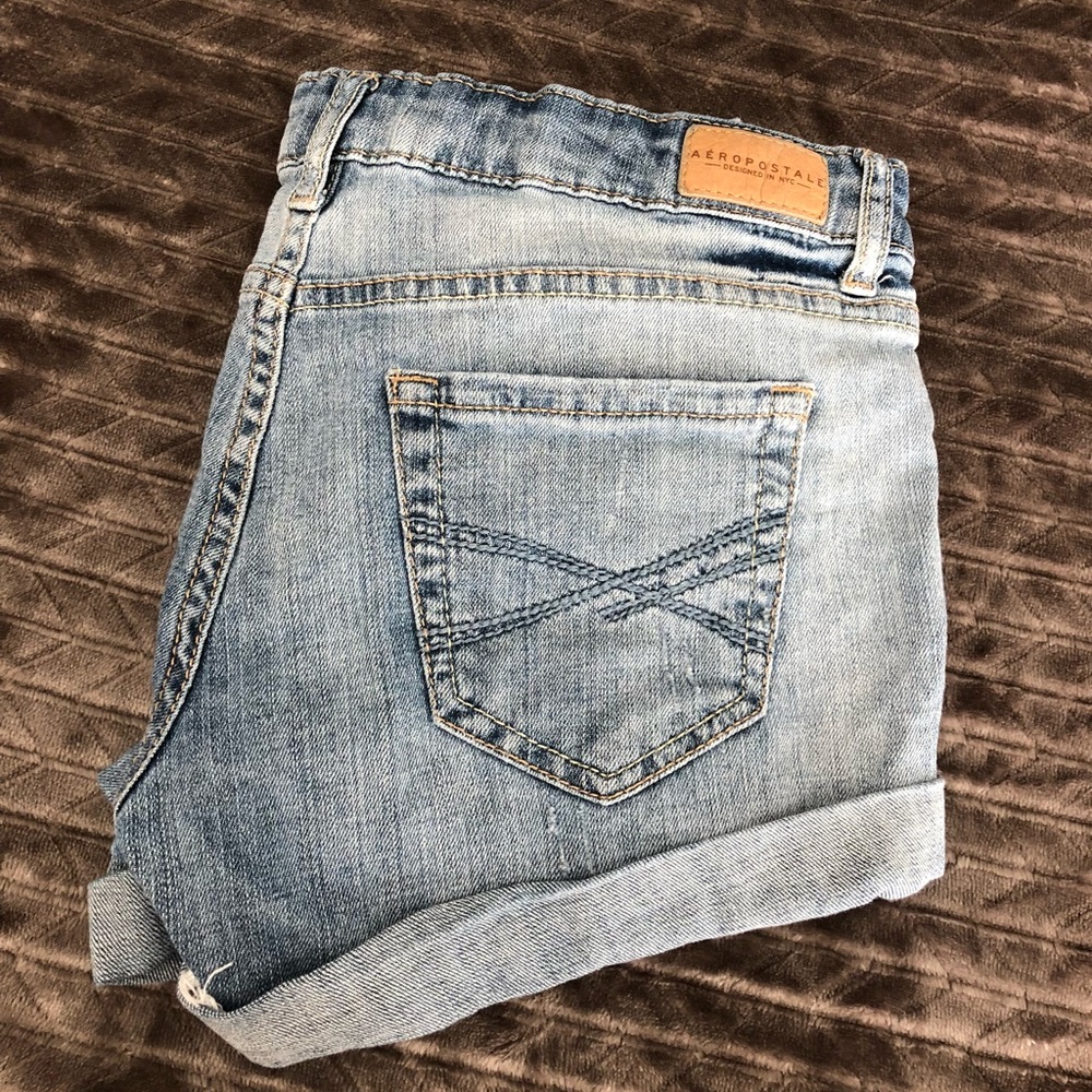 Aeropostale Midi Distressed Jean Shorts Size 2 GUC - Picture 8 of 8